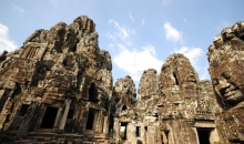 #唱唱反调# 公益旅行在柬埔寨适得其反-怎样提供切实的帮助？